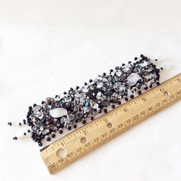 cluster bracelet beaded handmade statement bracelet glass beads handcrafted - Picture 3 of 5